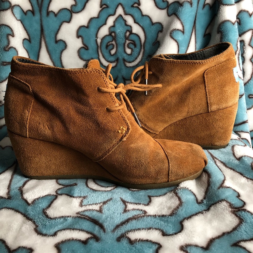 TOMS boots